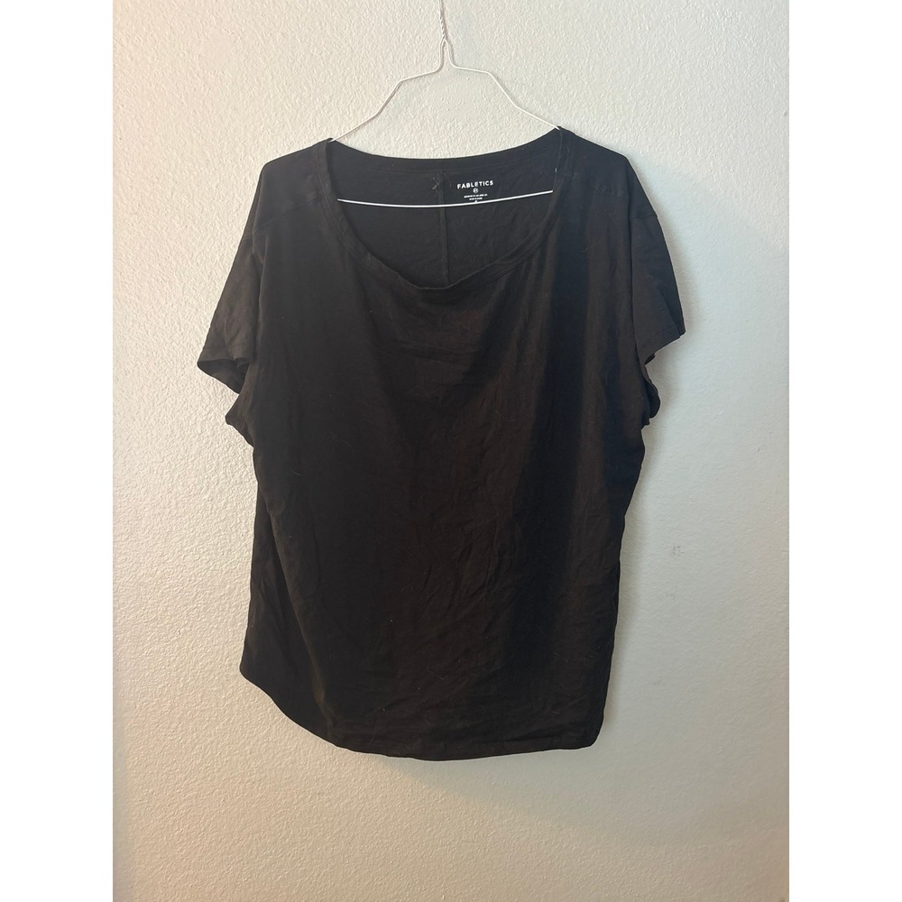 Women's Fabletics top